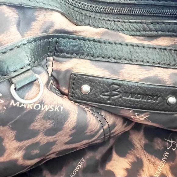 B Makowsky Smooth Glove Leather Satchel Shoulder Bag Signature Black Zip Top - Picture 3 of 13